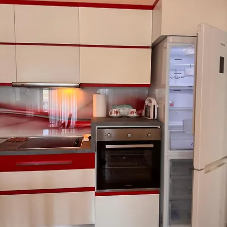 Grand Blue Fafa Apartment